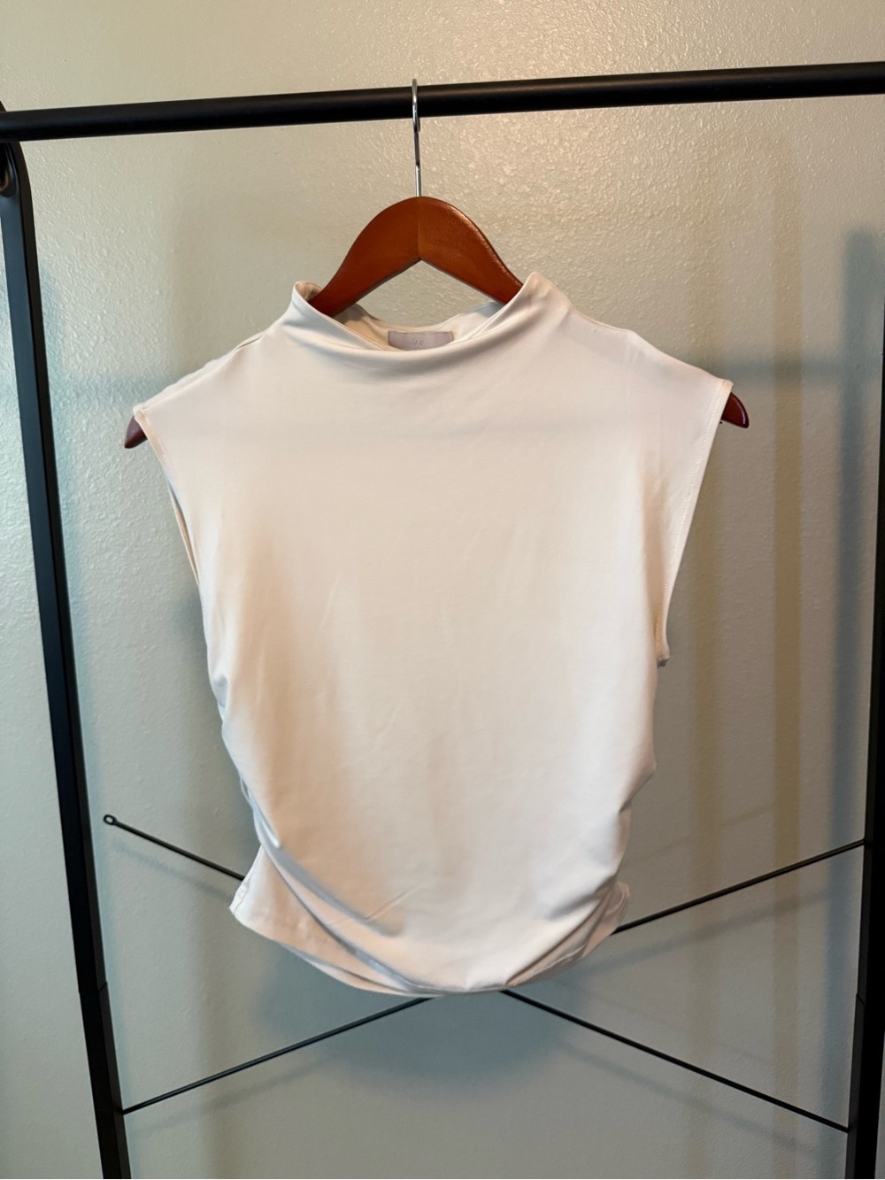 H&M Sleeveless Mock Neck Tank Top - Cream